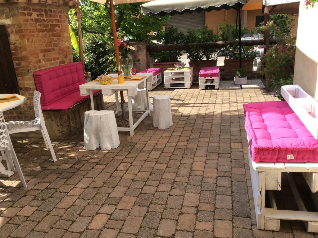 Giannetti Bed & Breakfast Poggio alle Mura エクステリア 写真