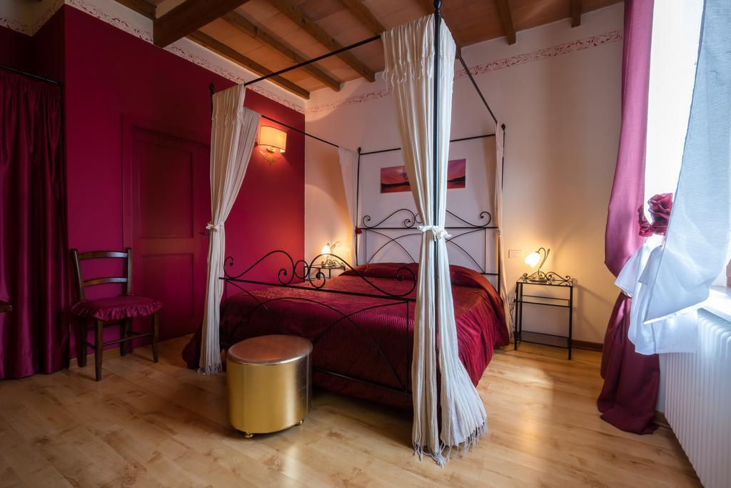 Giannetti Bed & Breakfast Poggio alle Mura エクステリア 写真